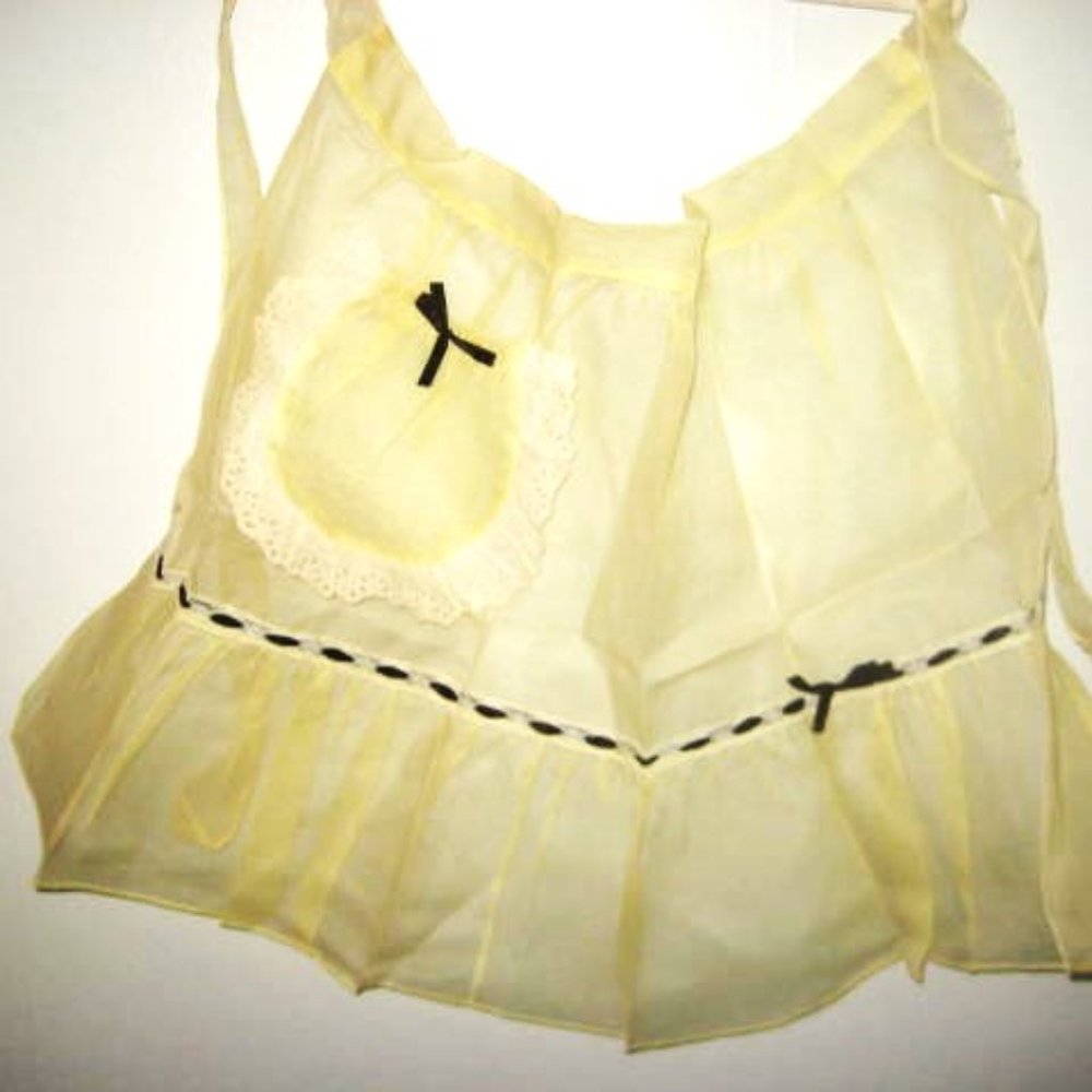 Vintage Women's MCM Half Apron Mesh & Lace Yellow